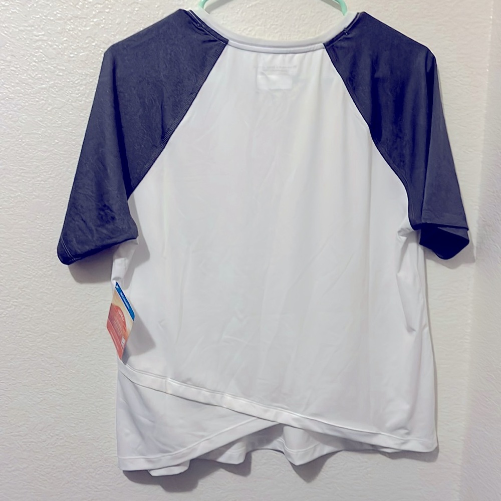 Columbia exercise/sun protection shirt.